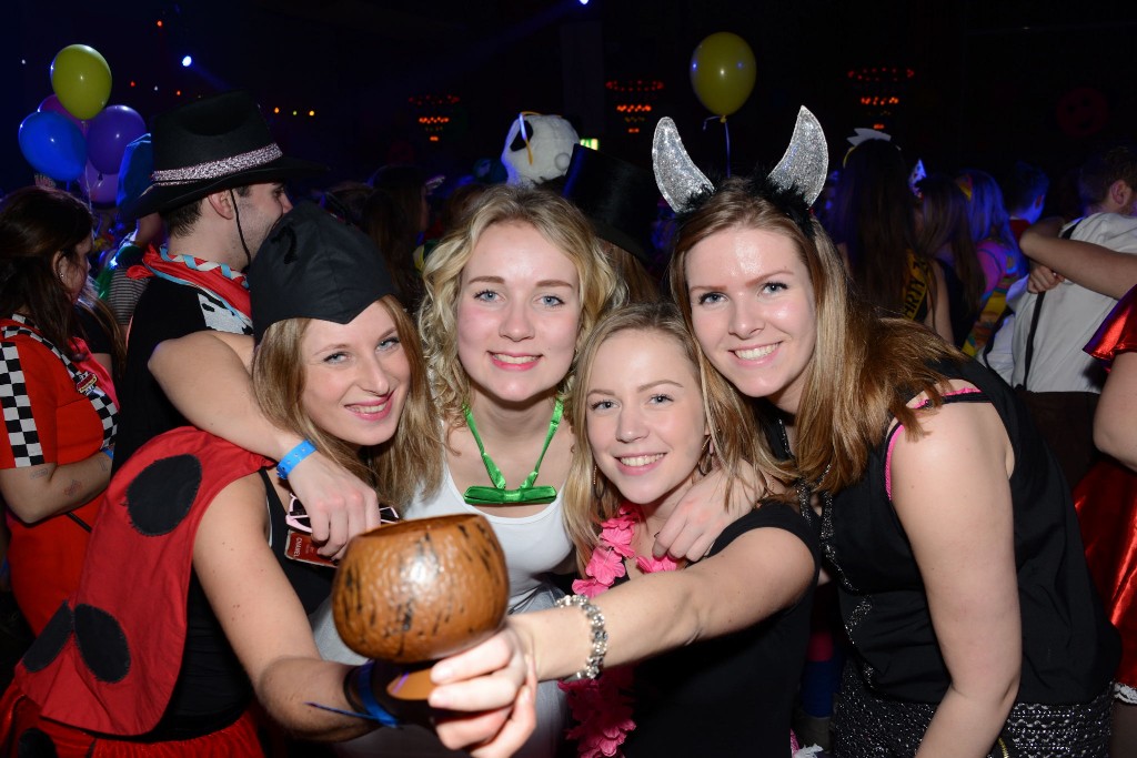 ../Images/Jubileum feest 5x11 289.jpg